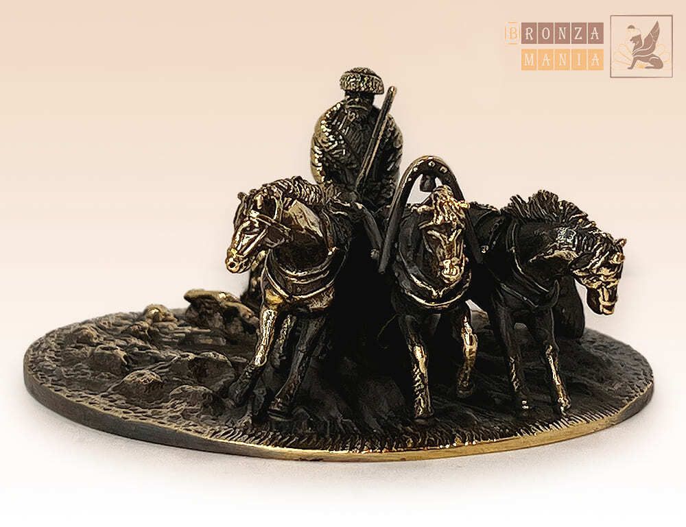 фигурка Русская тройка с санями и извозчиком