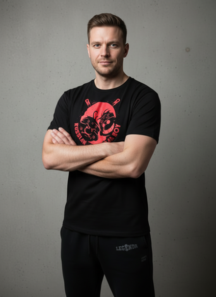 Футболка спортивная хлопковая мужская черная LEGENDA Хоккеисты красные