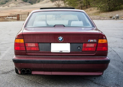 BMW E34 Бленда под квадратный номер