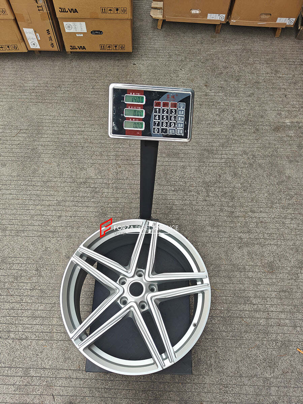 КОВАНЫЕ ДИСКИ ДЛЯ ASTON MARTIN VANTAGE 2025 АСТОН МАРТИН