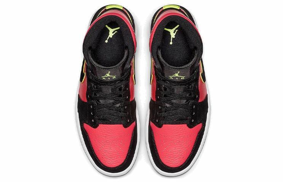 Кроссовки Jordan Air Jordan 1 Mid"Hot Punch" (Женская размерная сетка)