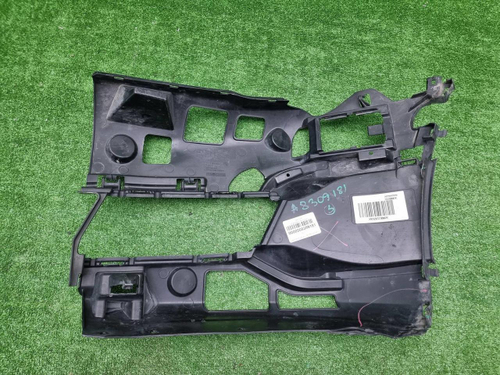 Кронштейн переднего бампера RH BMW 5er G30 (20-23)