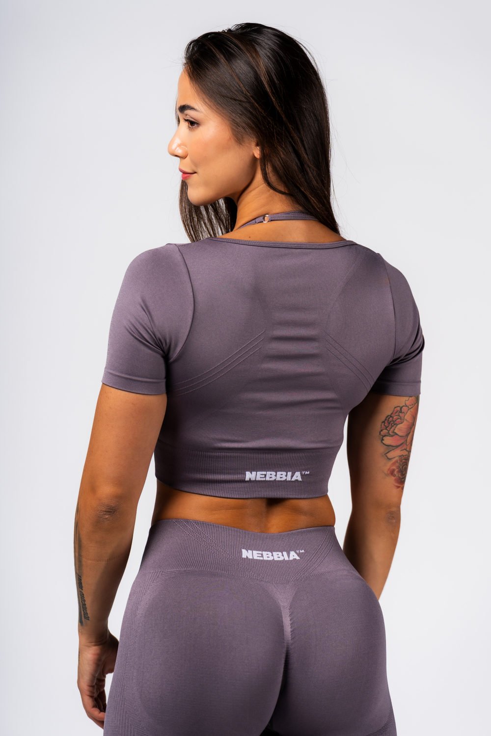 Топ Nebbia Shaping Crop Top FLOW SEAMLESS 499 DARK GREY