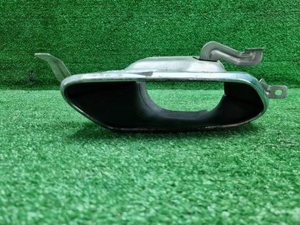 Насадка глушителя правая Volvo XC60 2 (2017-2021)