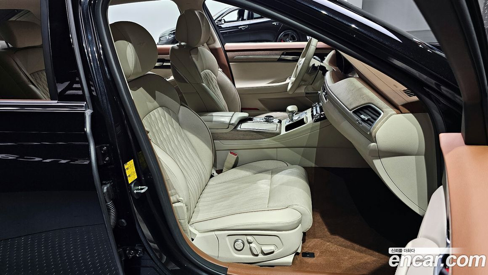Genesis G90 3.3 T AWD (01.2021)