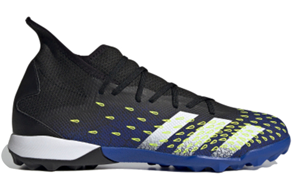 Кроссовки Adidas Predator Freak .3 Tf
