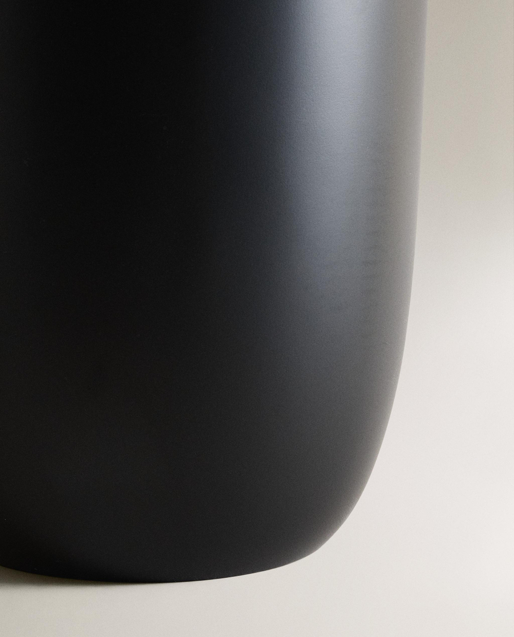 Zara Home ведро для мусора, смола, чёрный · 2519/743