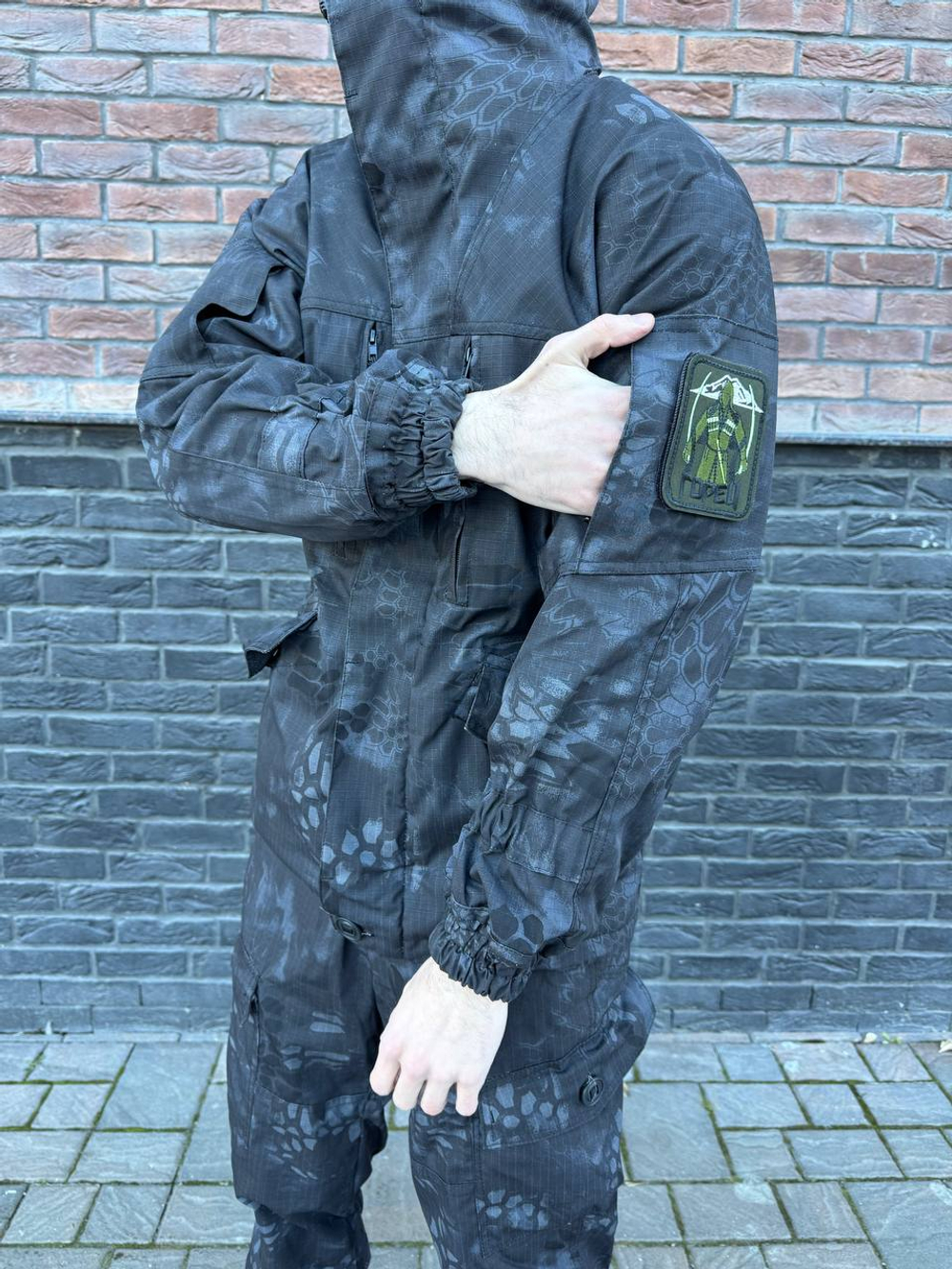 Костюм горка 6 флис / осень-зима / чёрный питон