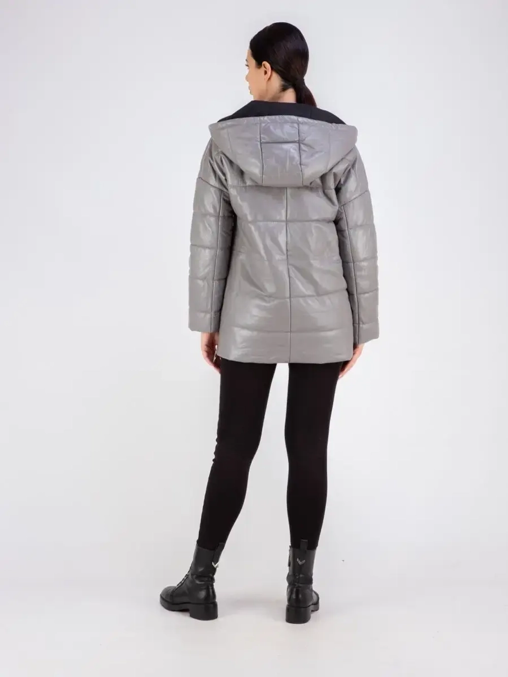 Куртка женская кожаная утепленная с капюшоном