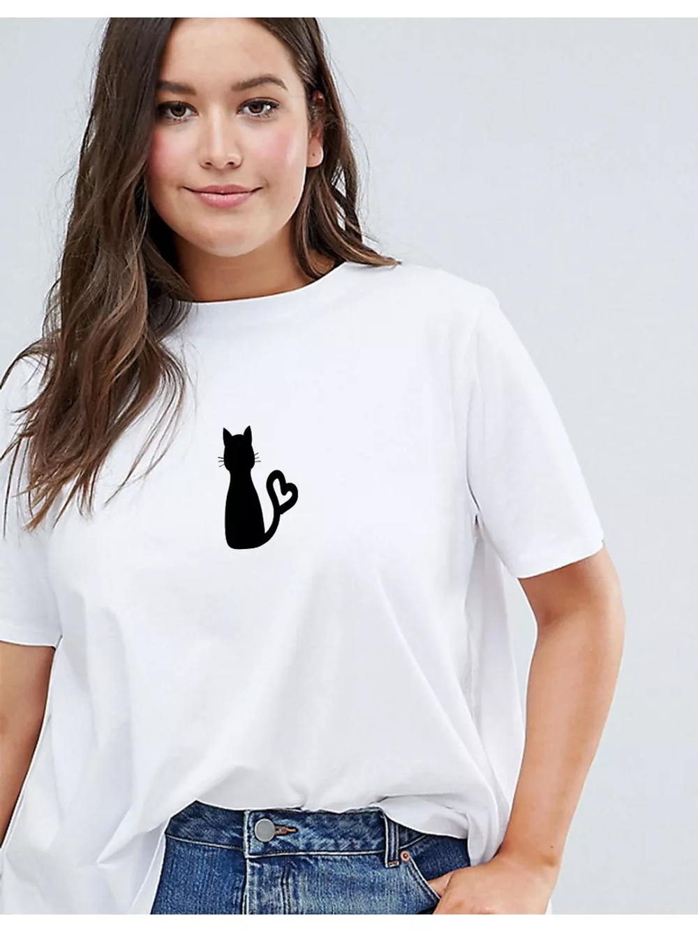 Футболка белая базовая с принтом