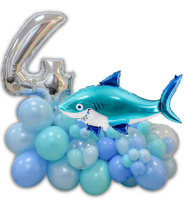 Стойка с воздухом "Хитрая акула на День Рождения"