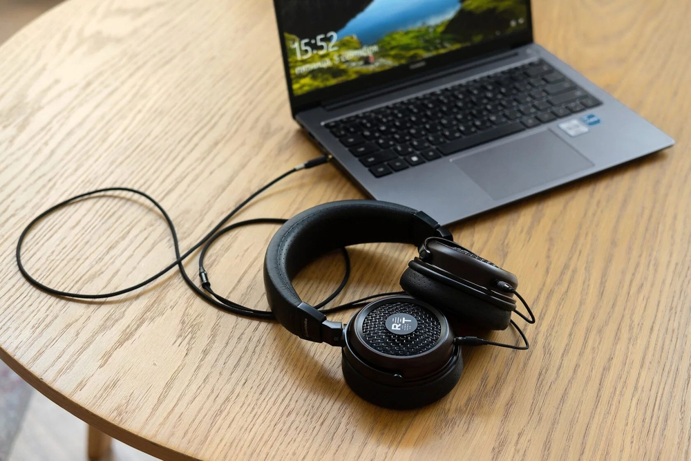 Наушники полноразмерные Radiotehnika Feylon Black