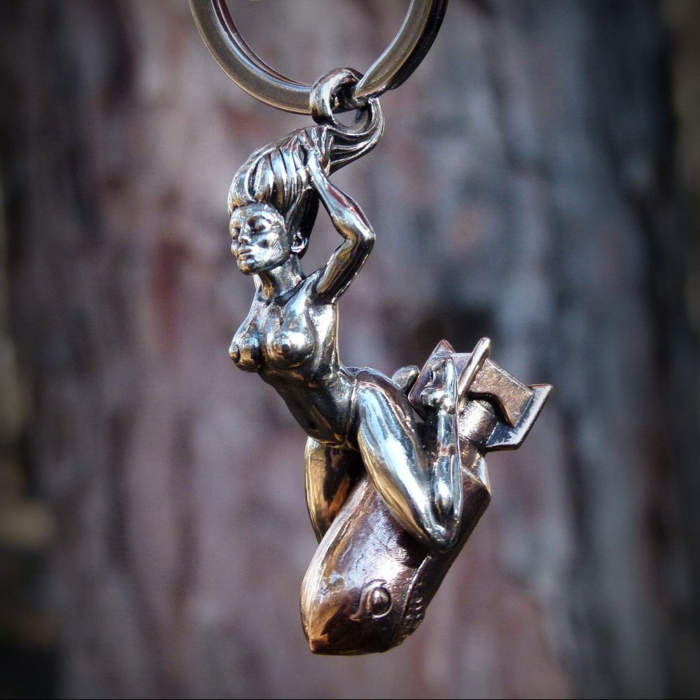 Брелок для ключей "Бетти" , биметалл