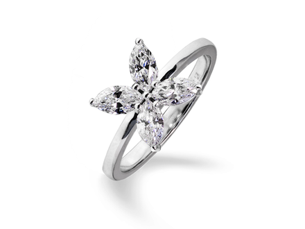 Дизайнерское кольцо с бриллиантами огранки "маркиз"