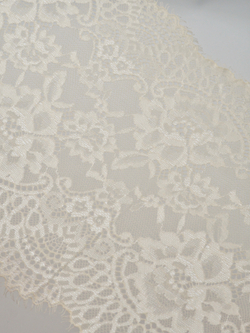 Кружево шантильи эластичное шампань ширина 22 см