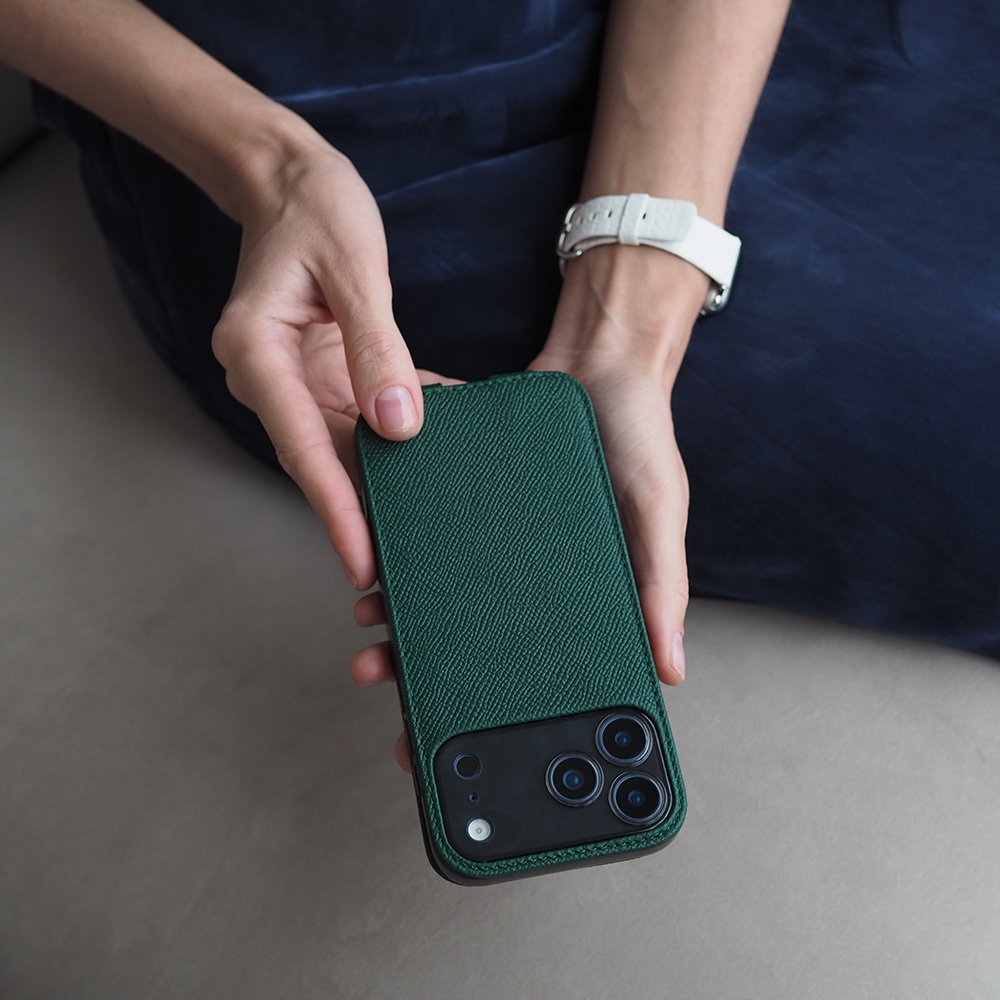 Чехол iPhone 17 Pro Max натуральная кожа сафьяно, зеленого цвета