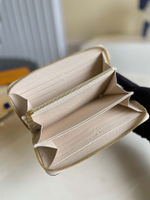 Louis Vuitton Zippy Wallet