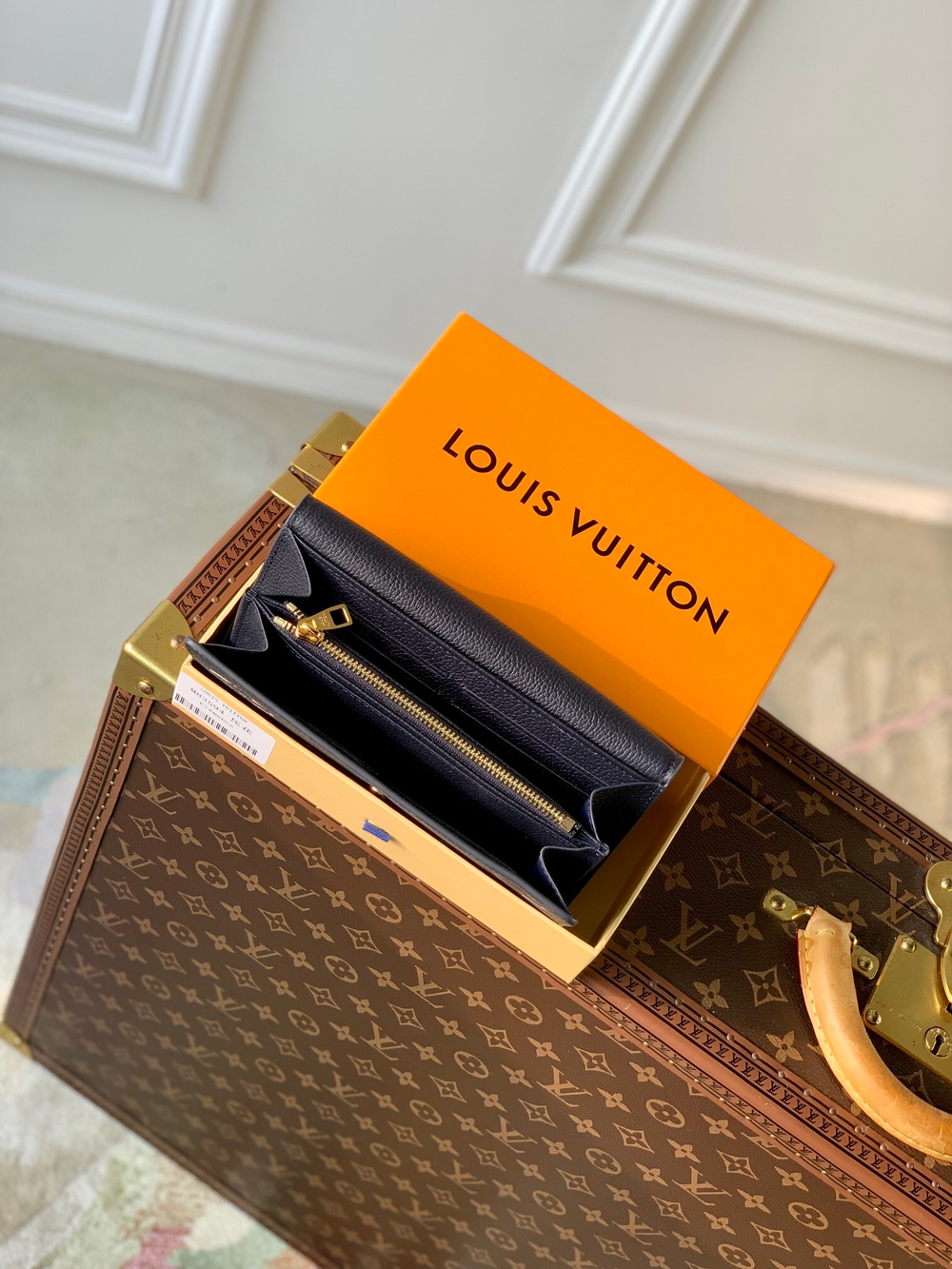 Louis Vuitton Sarah Wallet