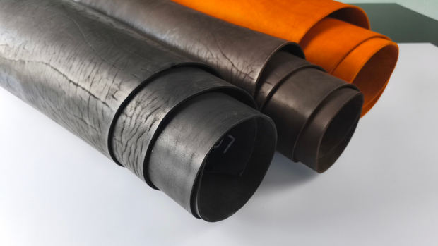 Полукожа под заказ (от 2000 дм²)