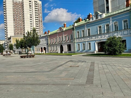 "Школьная улица: экскурсия по старой слободе"- пешеходная групповая экскурсия по Москве.
