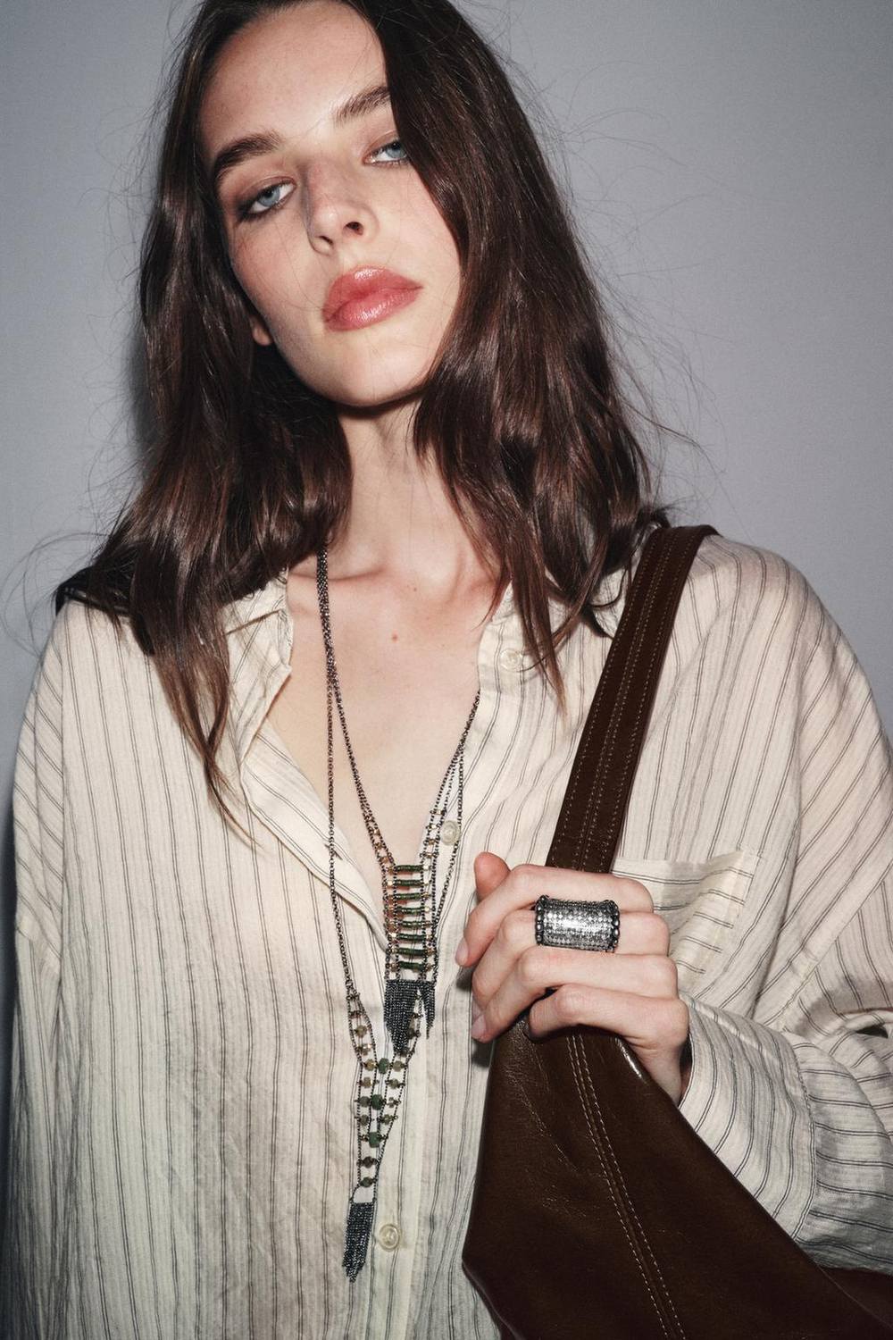 ZARA БОЛЬШОЕ КОЛЬЦО С МЕТАЛЛИЧЕСКОЙ СЕТКОЙ, СЕРЕБРИСТЫЙ