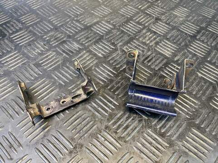 Крепления топливного бака Suzuki Intruder VS750 VR51A