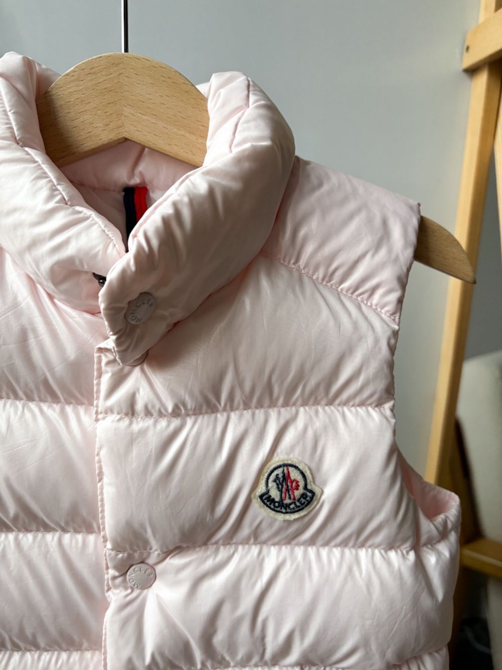 Пуховый жилет Moncler, 98