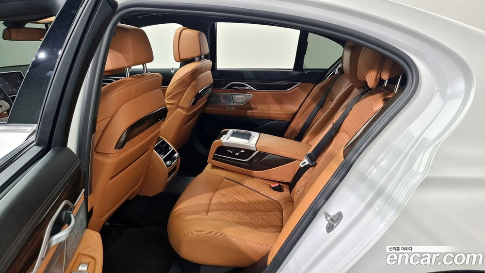 BMW 7 Series (G11) 740i Design Pure Excellence (07.2022)