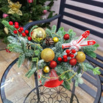 Новогодняя композиция в шляпной коробке