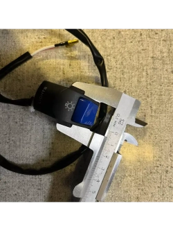 Кнопка включения фары для мотоцикла