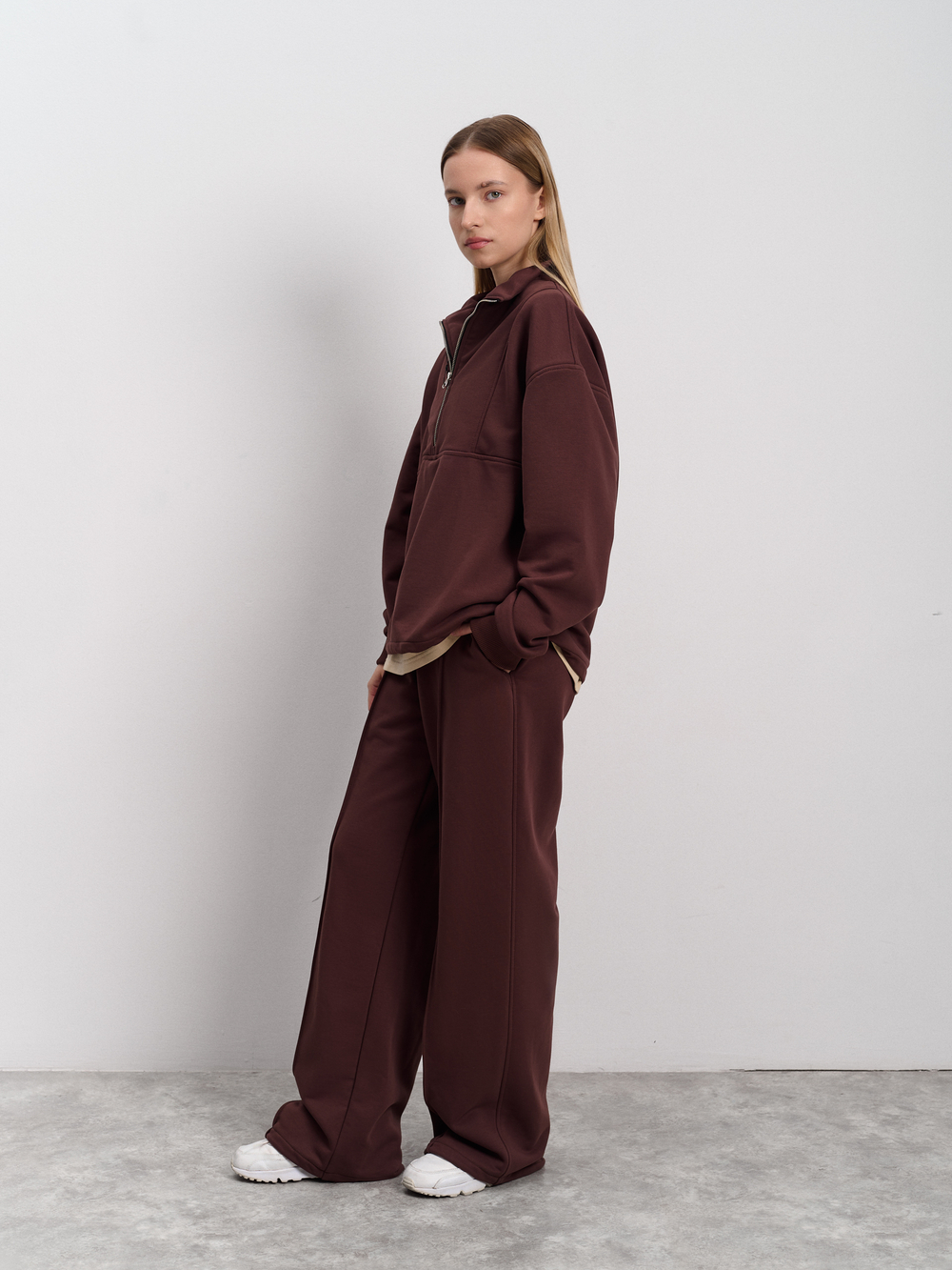 Костюм женский трикотажный "Волна" коричневый