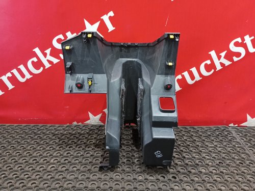 Кожух рулевой колонки 2020 год.