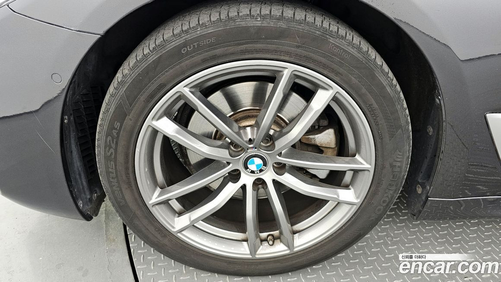 BMW 5 Series (G30) 520d M Sports Plus (08.2019)