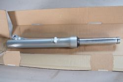 51400-KZV-T01 (51400-GGN-J01). FORK ASSY., R. FR.. Honda Super Cub AA04