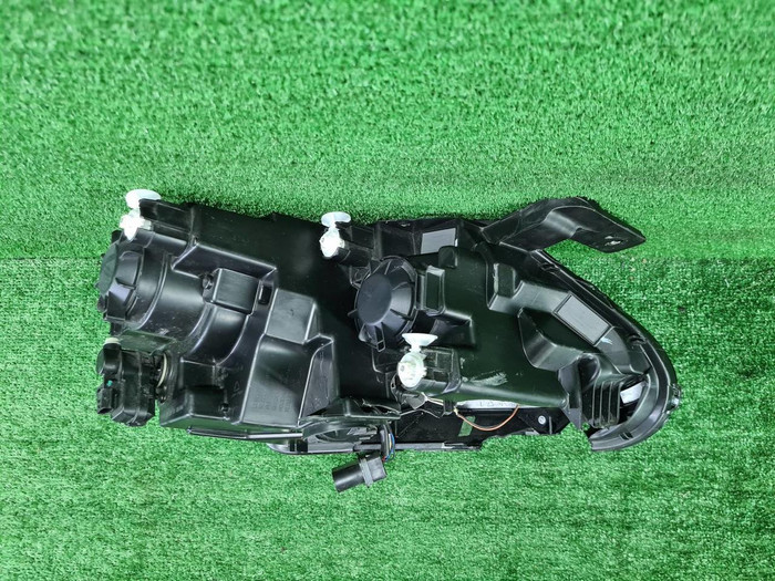 Битая Фара левая Geely Coolray (19-23) галоген