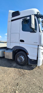 Mercedes-Benz ACTROS 4x2 Седельный тягач 1845 LS (Дизельный, 12,8 л, 476 л.с., МТ)