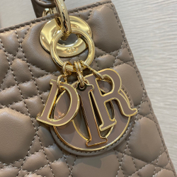 Christian Dior Lady Dior 20 cm