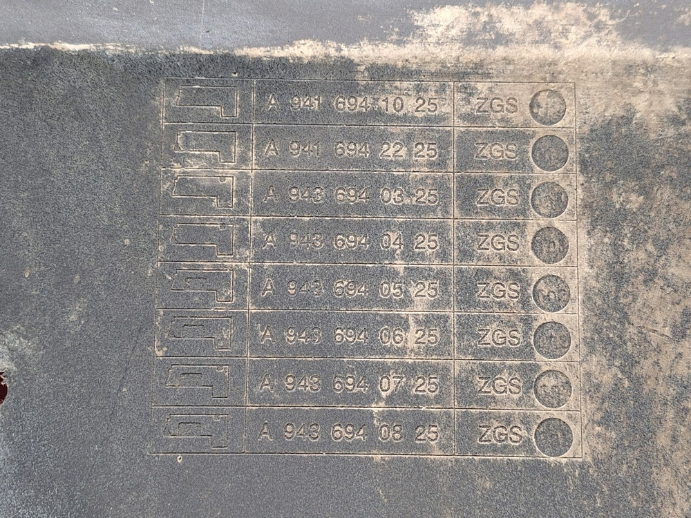 Панель кабины задняя