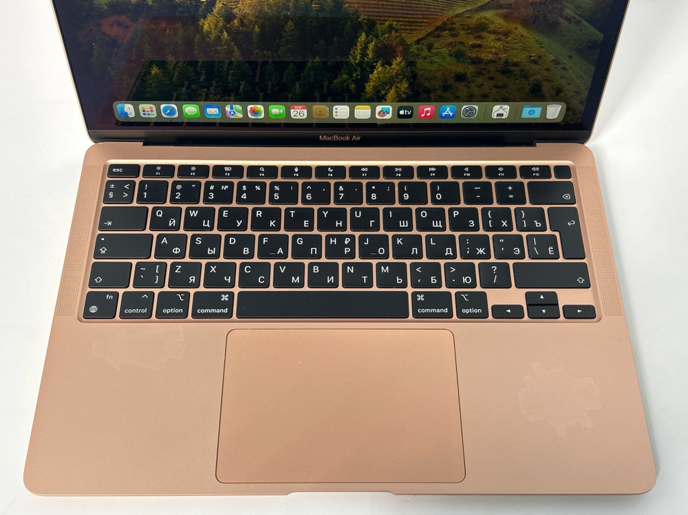 Ноутбук Apple MacBook Air A2337 (MGND3RU/A) 13.3"/Apple M1 8 core/RAM 8GB/SSD 256 GB/2560х1600/IPS/Mac OS/Подсветка кл-ры: нет/золотой. Состояние: B1