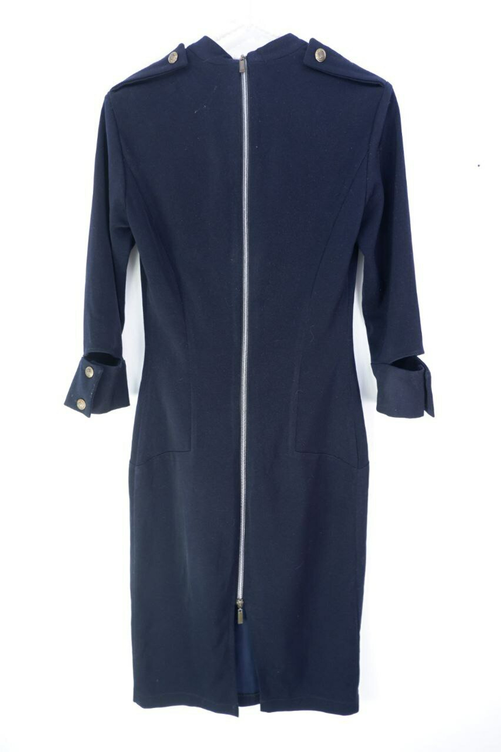 Платье лаконичное 42 размер