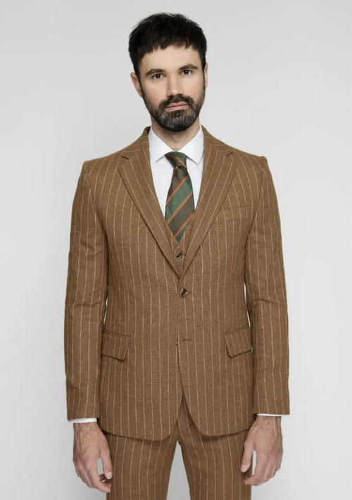 Мужской классический костюм тройка (бежевый) в полоску Б4