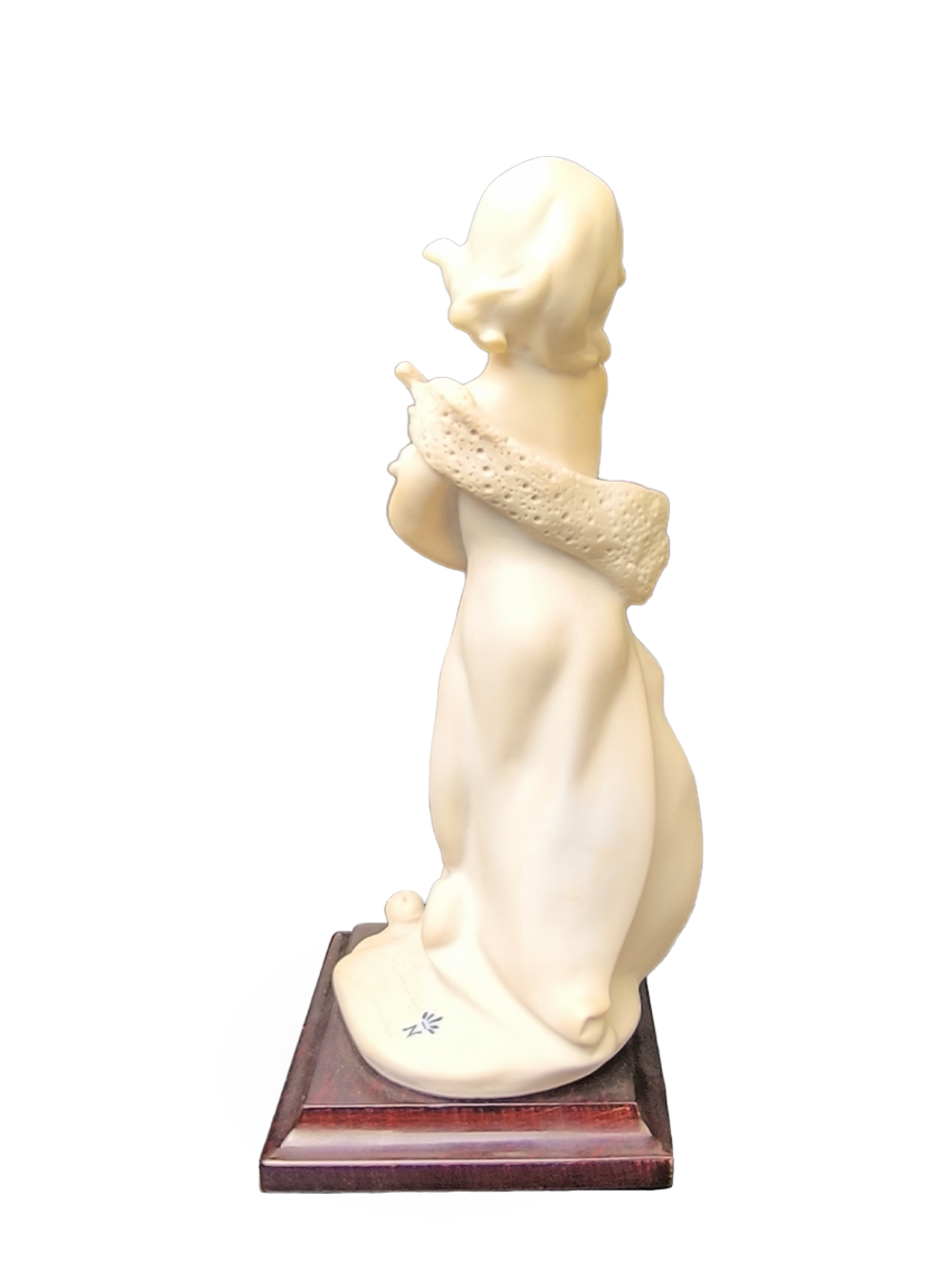 Статуэтка "Девочка с яблоневой веткой" Capodimonte