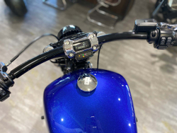 Softail Breakout 114 (FXBRS) Harley-Davidson BLUE MAX