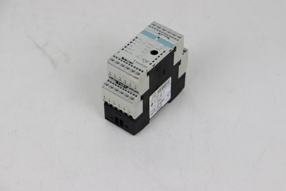 SIEMENS 3RK1402-3CG01-0AA2