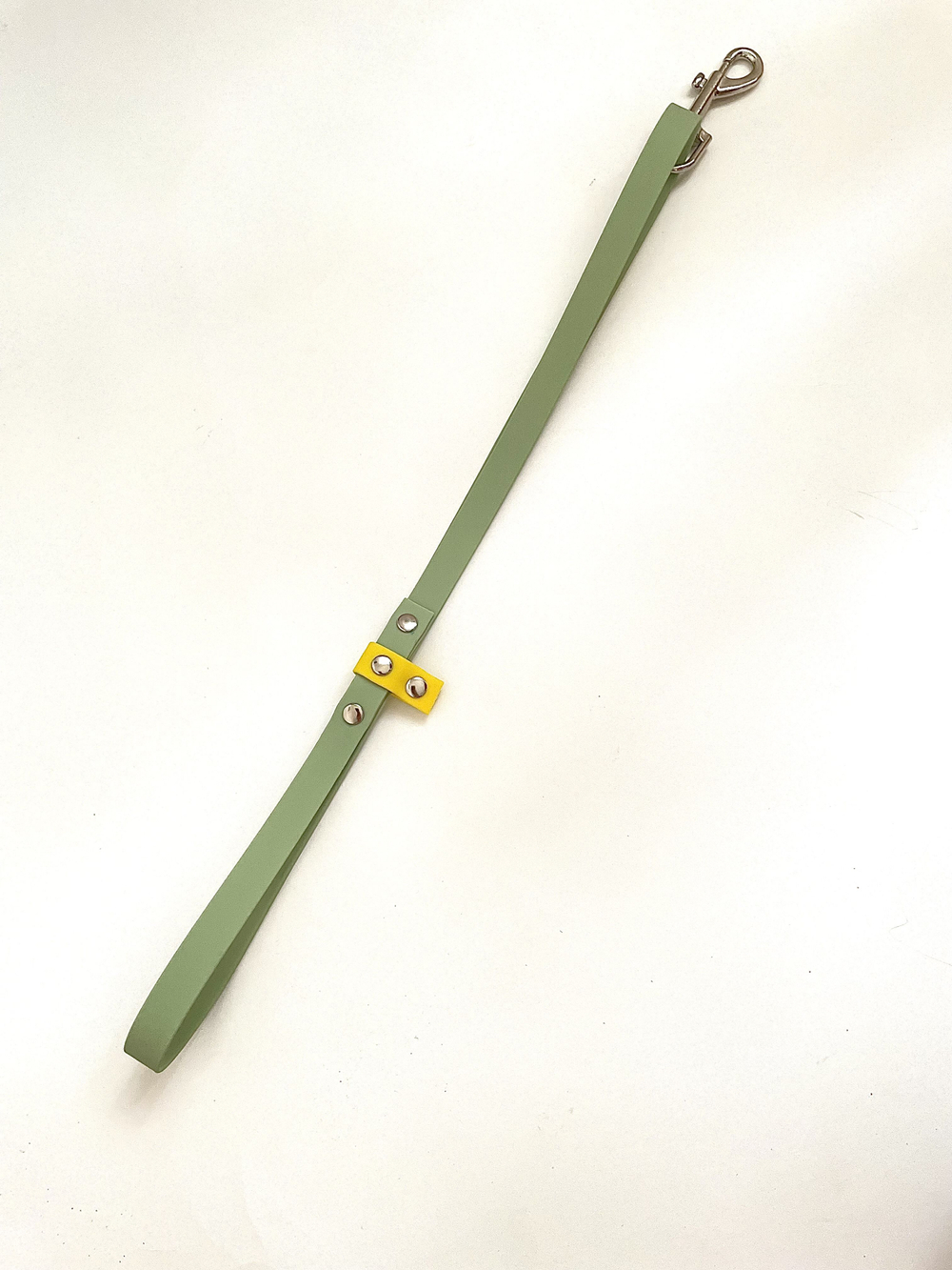 Ринговка груминга из биотана , ширина 15 мм, длина 50 см., зебра