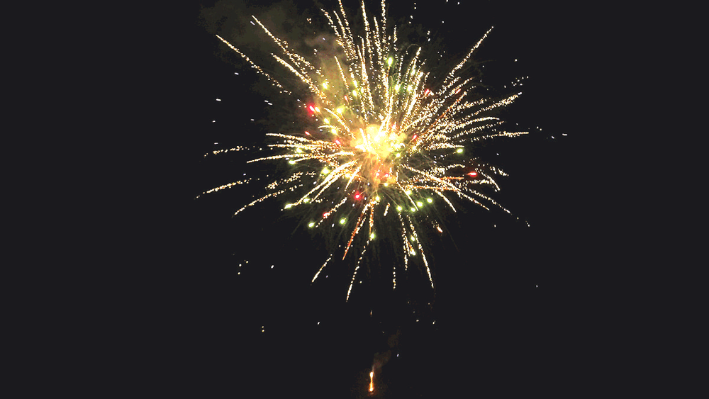 Батарея салютов 0,8"х 9 залпов h-120мм.