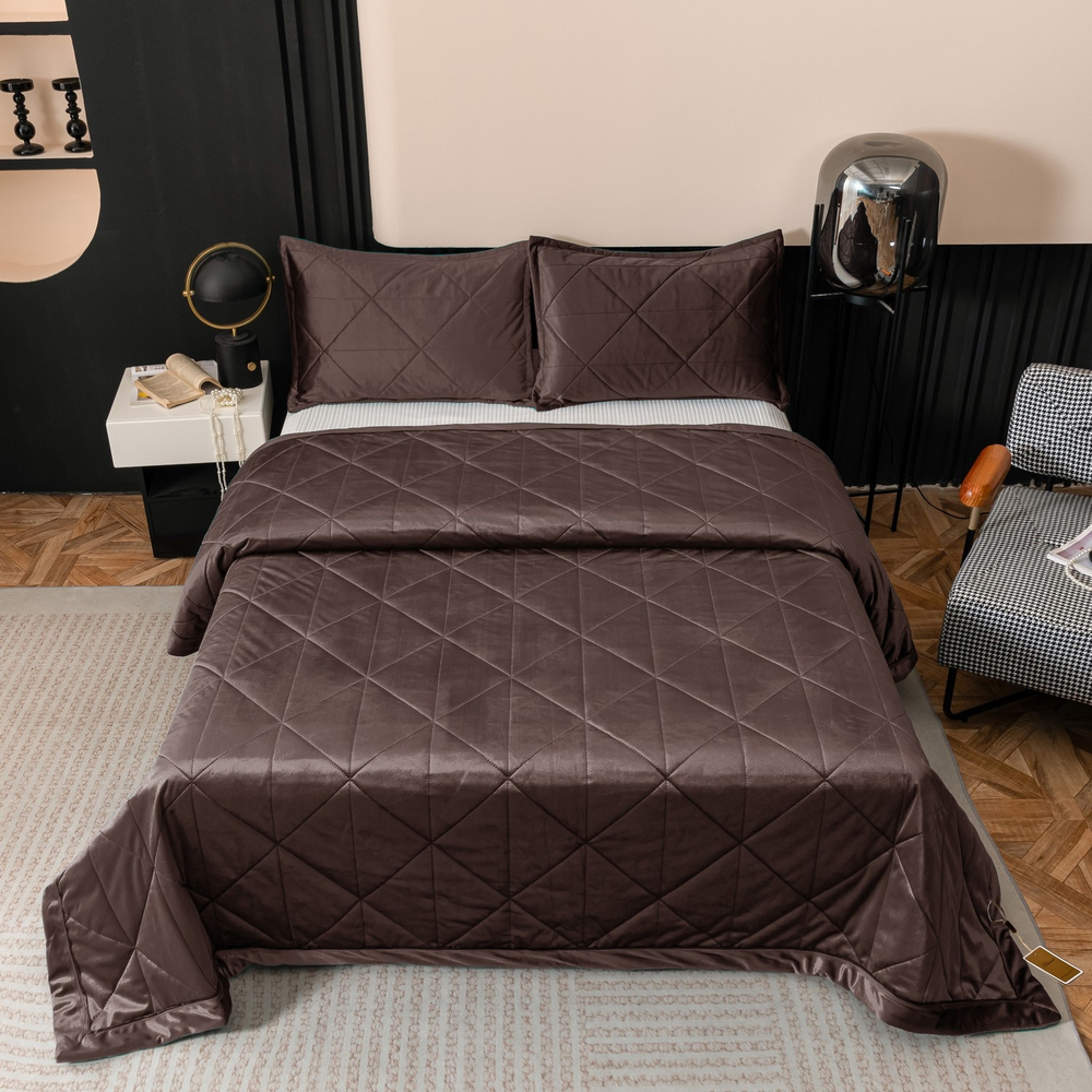 Велюровое покрывало в клетку OVL037