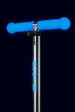 Самокат Mini Micro Deluxe Glow Plus (светящийся) LED арктический синий