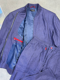 Льняной костюм Kiton