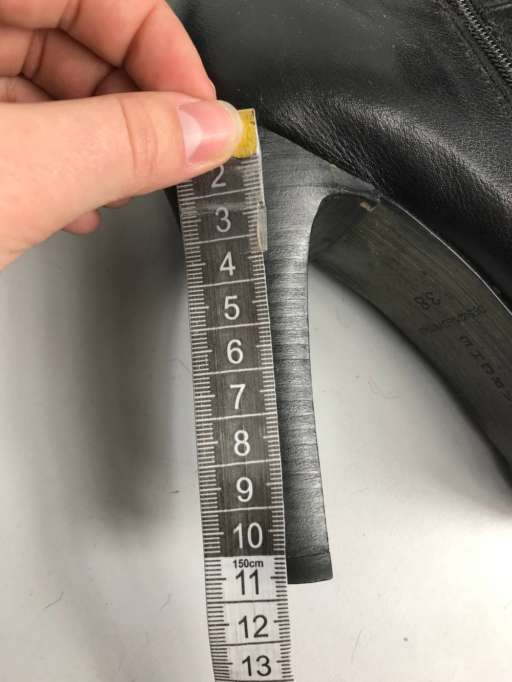 Полусапожки DeMarche зимние 38 размер